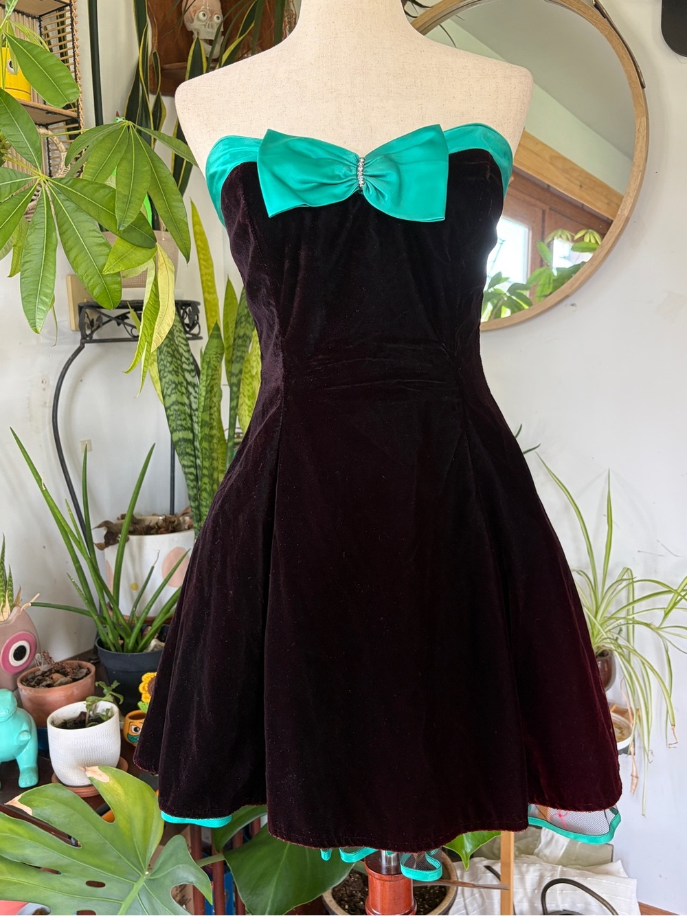 Vintage 80s LA Glo Velvet Strapless Mini Dress Burgundy Black Turquoise Bow Prom